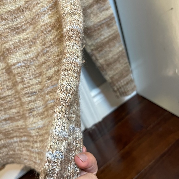 *SOLD* Columbia knit turtleneck sweater size Large - Picture 9 of 14